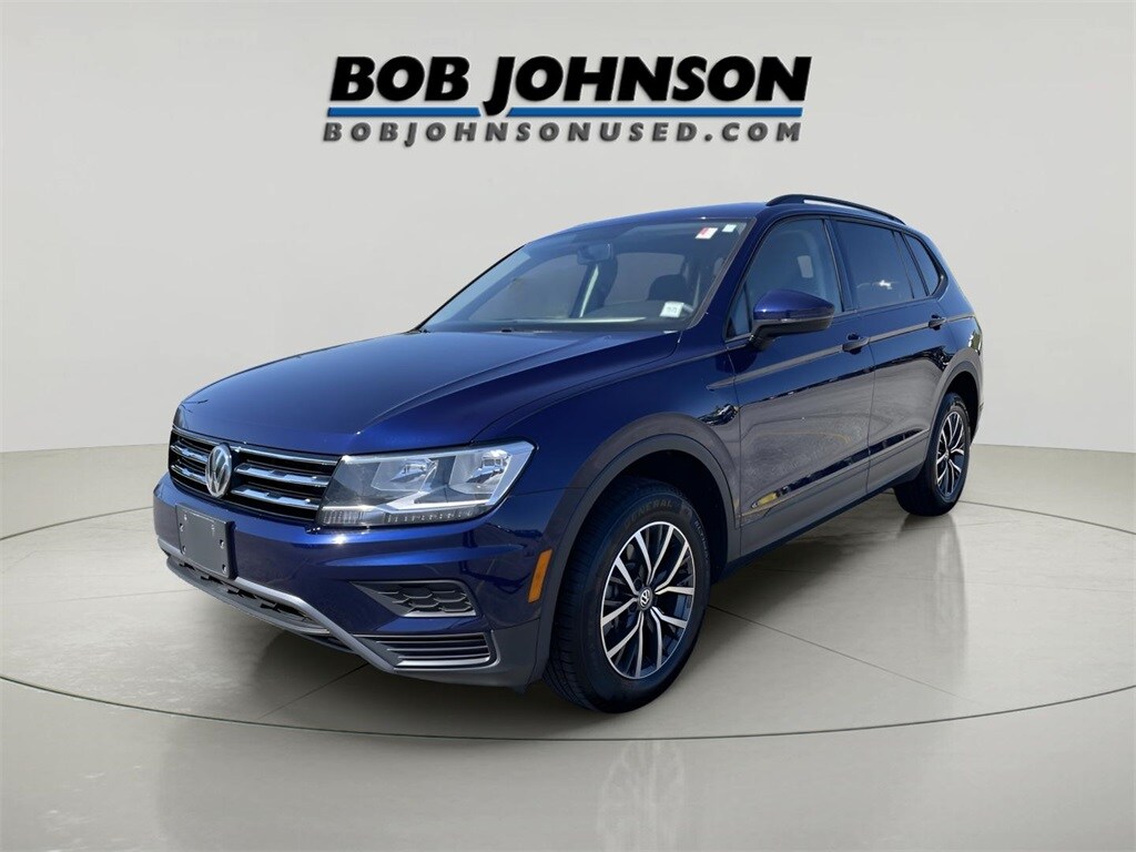 2021 Volkswagen Tiguan S photo 2