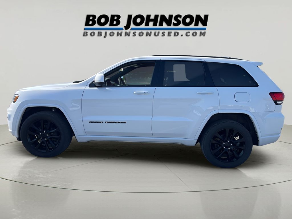 2020 Jeep Grand Cherokee Altitude photo 2