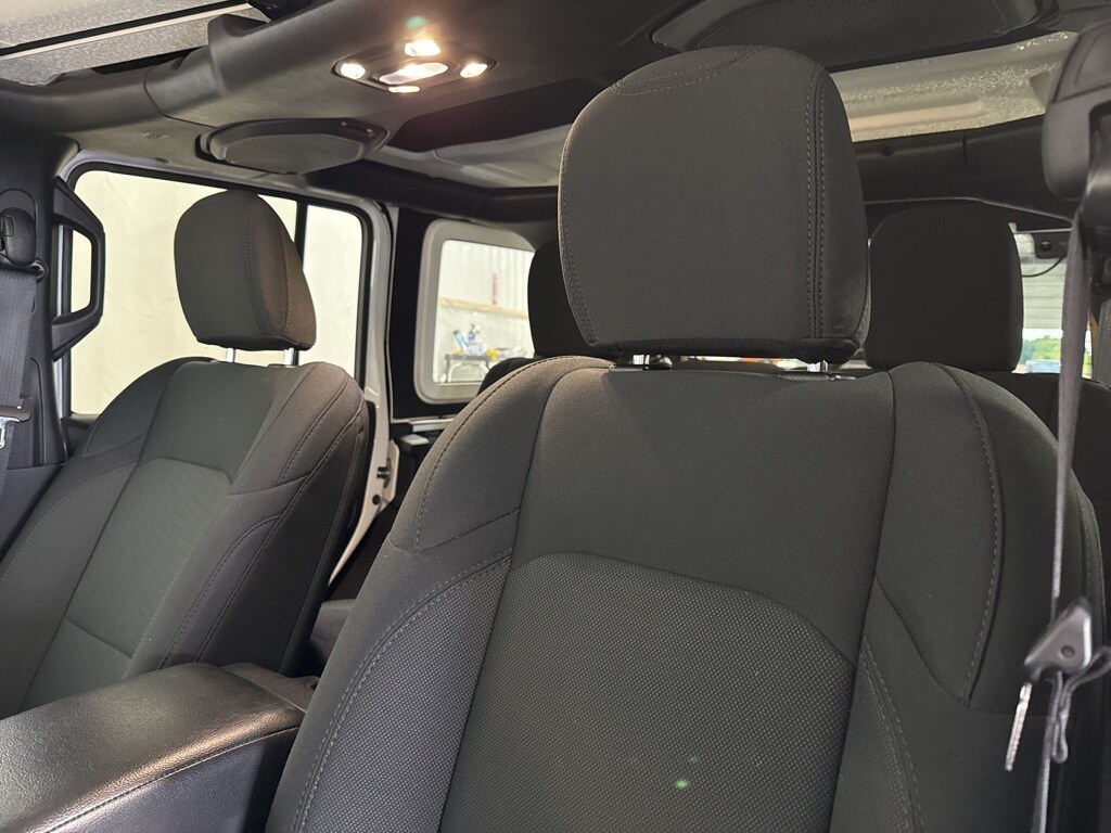 2021 Jeep Wrangler Unlimited Sport Altitude photo 4
