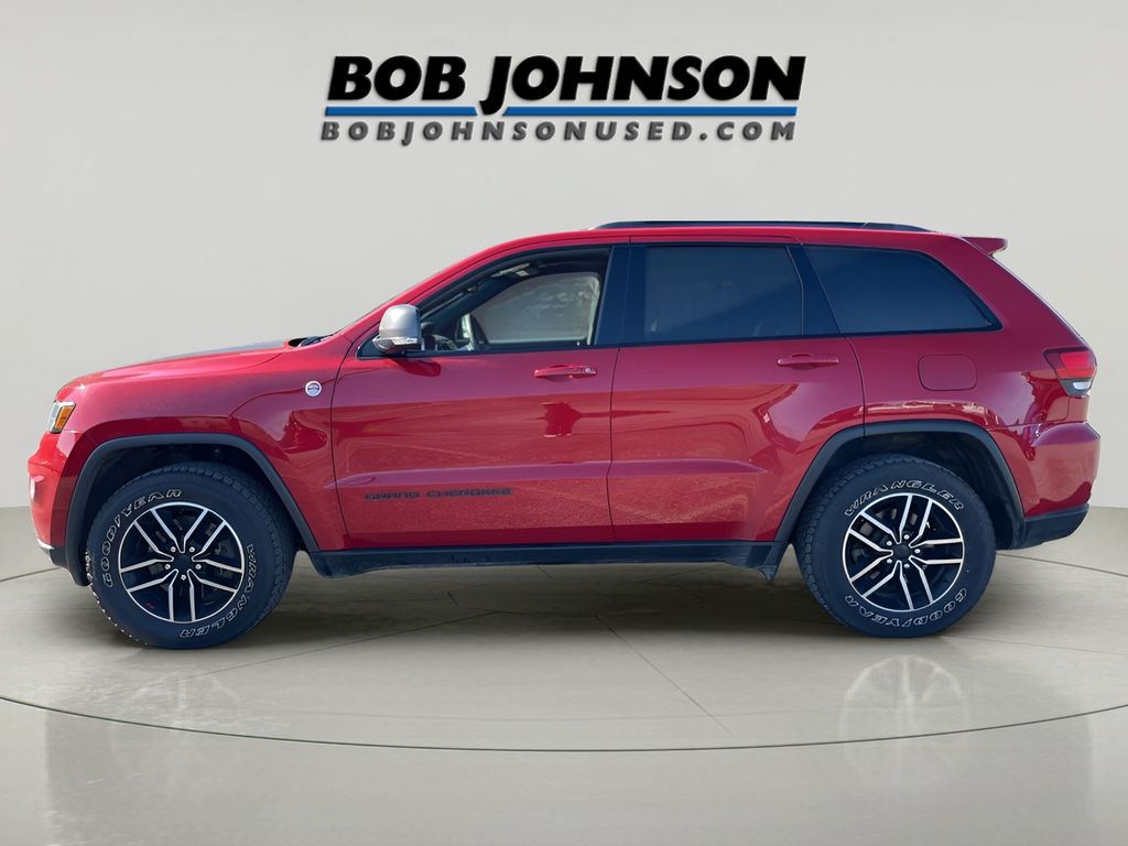 2021 Jeep Grand Cherokee Trailhawk photo 3