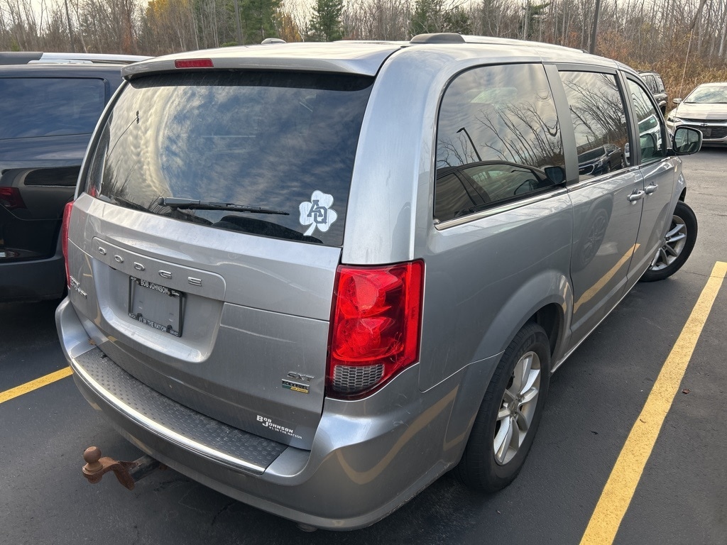 Used 2019 Dodge Grand Caravan SXT Minivan/Van
