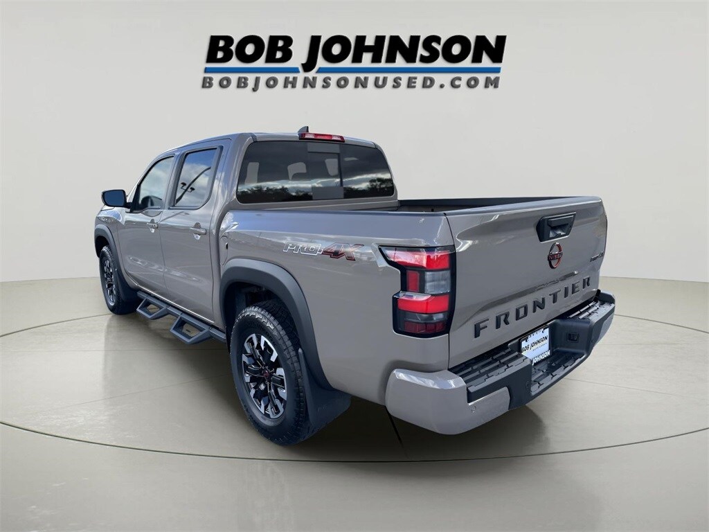 2024 Nissan Frontier PRO-4X photo 4