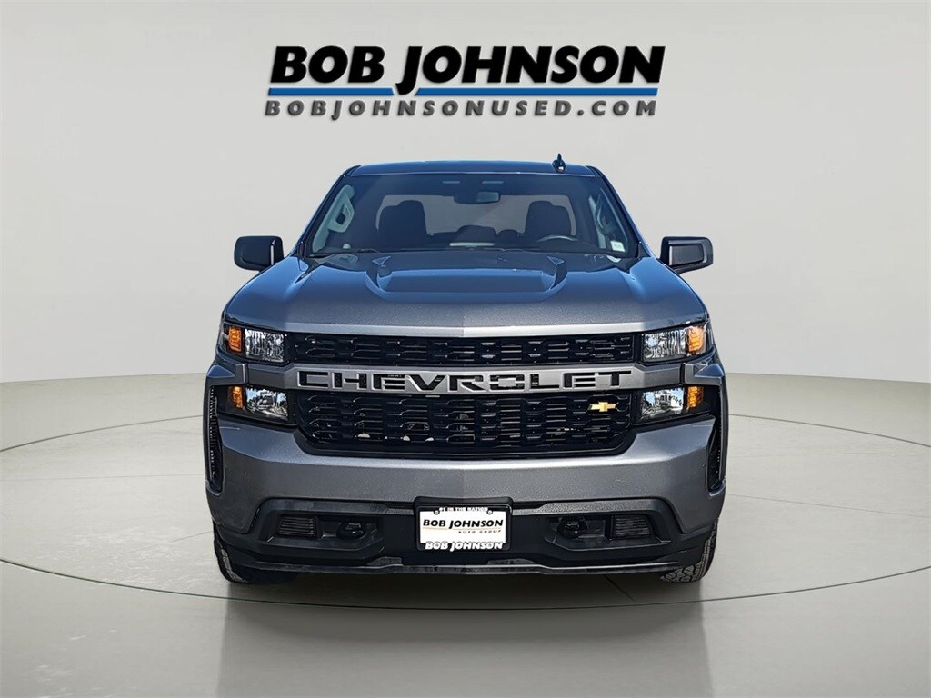2019 Chevrolet Silverado 1500 Custom photo 3