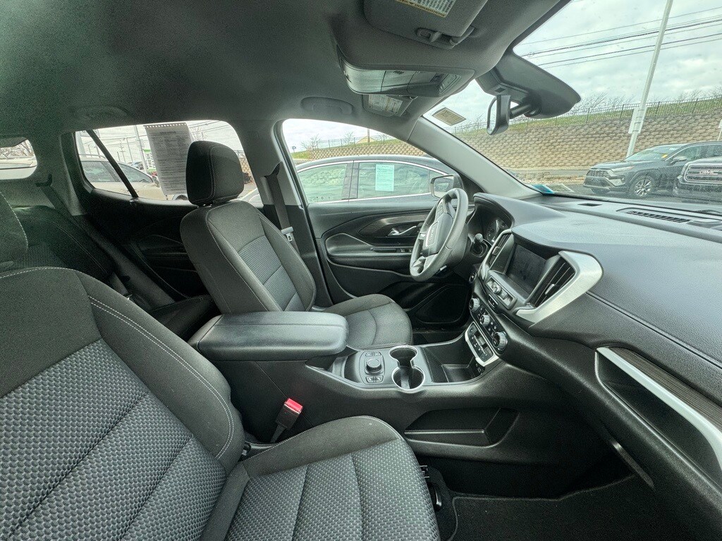 Used 2022 GMC Terrain SLE SUV