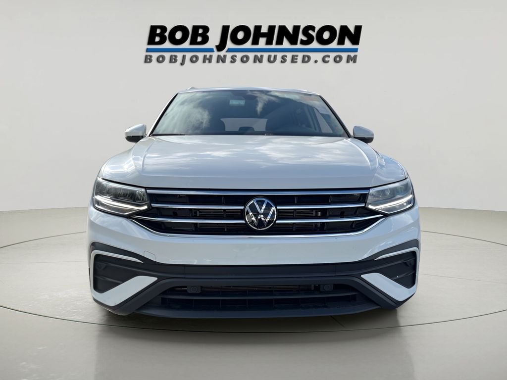 2024 Volkswagen Tiguan SE Wolfsburg Edition photo 2