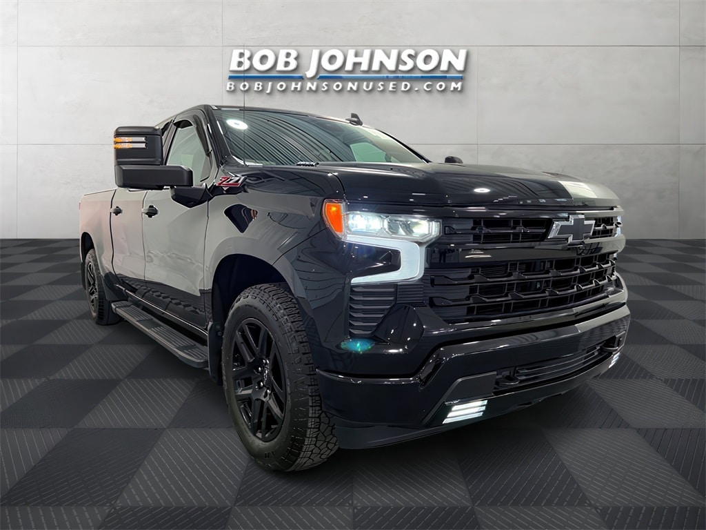 Used 2023 Chevrolet Silverado 1500 RST with VIN 1GCUDEE80PZ232640 for sale in Rochester, NY