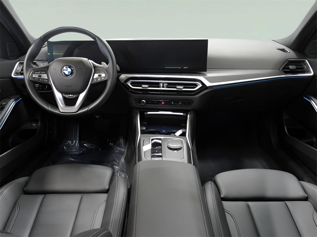 2024 Bmw 330i xDrive photo 2