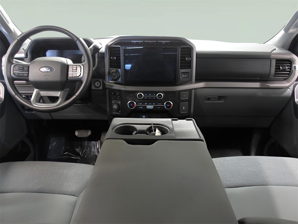 2024 Ford F-150 XLT photo 2