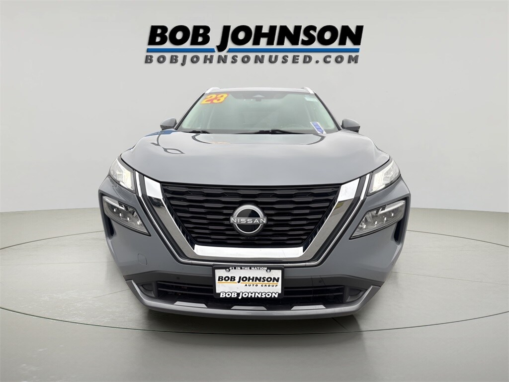 2023 Nissan Rogue SL AWD photo 2