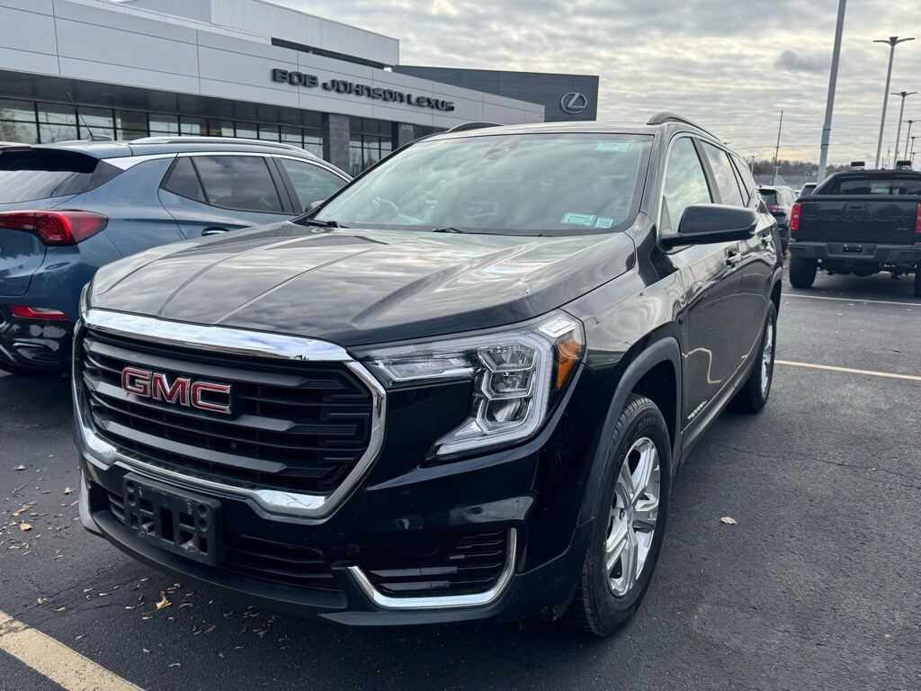 Used 2022 GMC Terrain SLE SUV