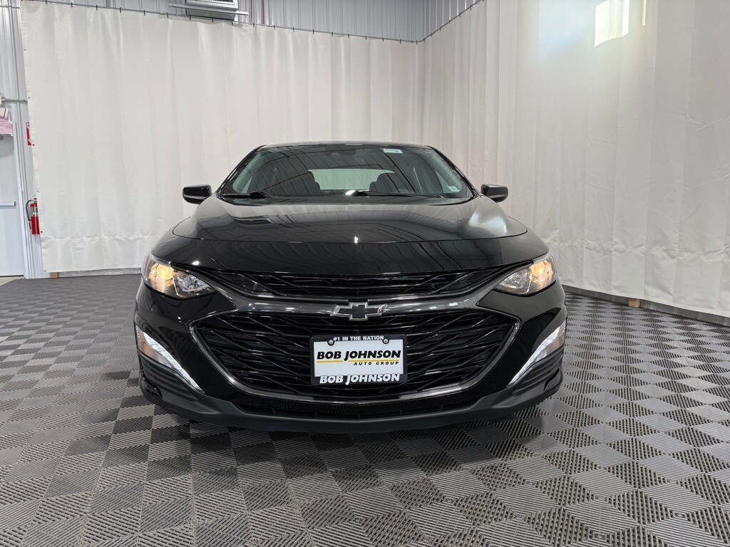 2024 Chevrolet Malibu 1LT photo 4