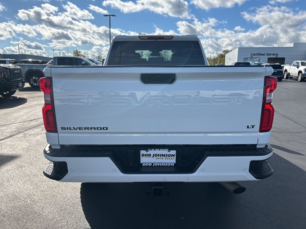 2024 Chevrolet Silverado 2500HD LT photo 3