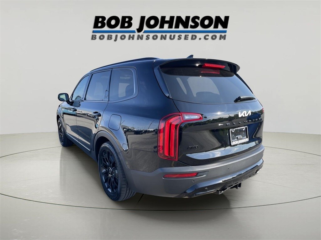 2022 Kia Telluride SX photo 3