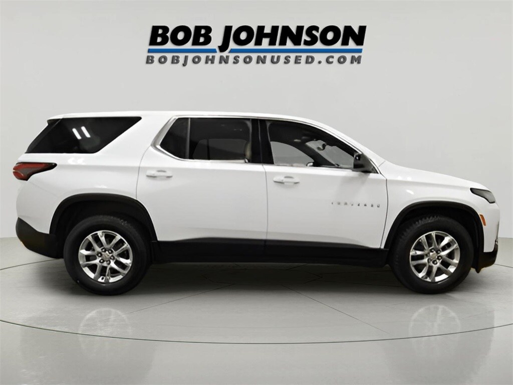 Used 2023 Chevrolet Traverse LS SUV