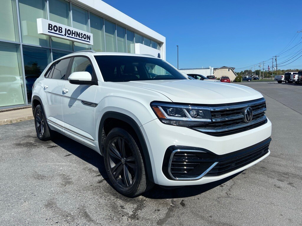 Used 2021 Volkswagen Atlas Cross Sport 3.6L V6 SE w/Technology R-Line SUV
