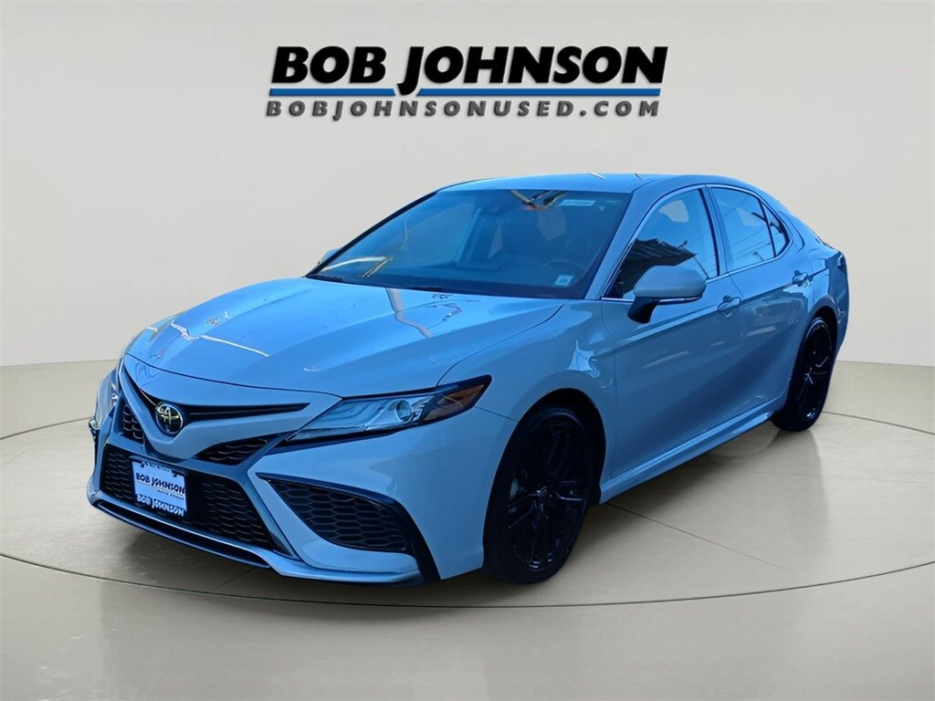 2023 Toyota Camry XSE photo 3