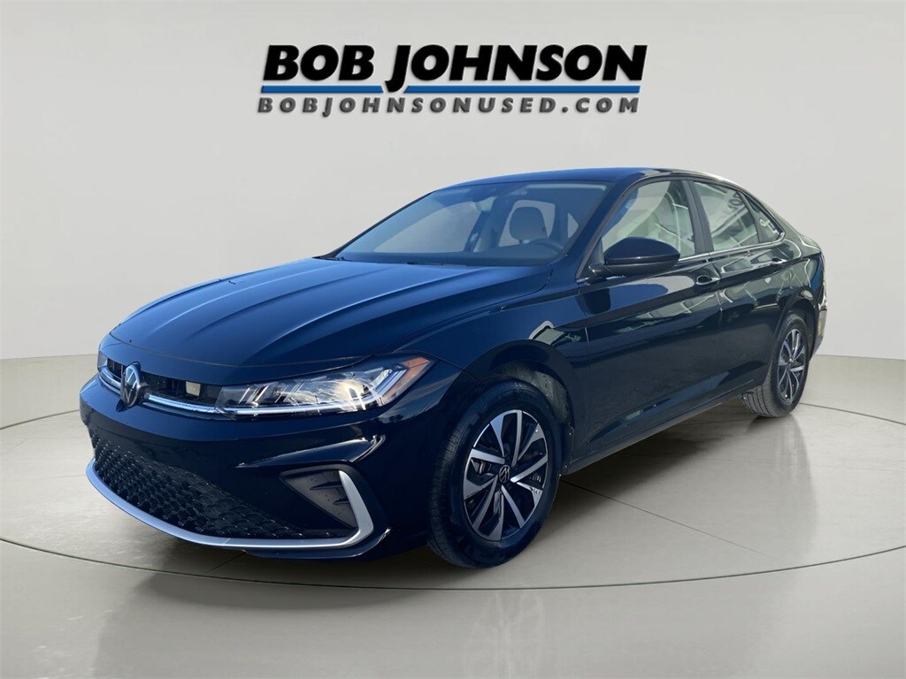 2025 Volkswagen Jetta 1.5T S photo 3