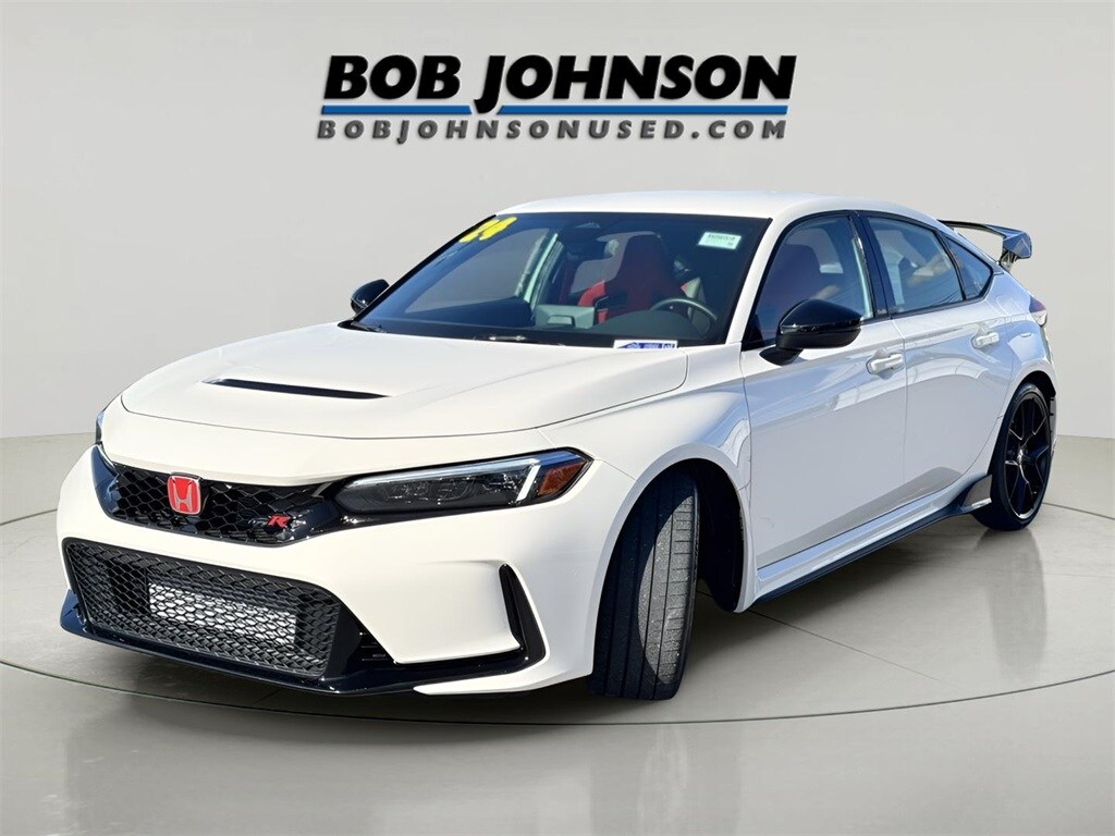 2024 Honda Civic Type R Hatchback photo 3