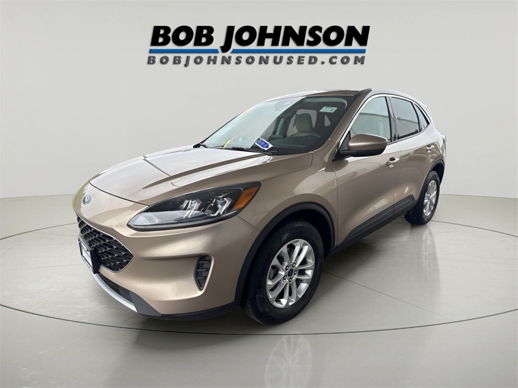 2021 Ford Escape SE photo 3