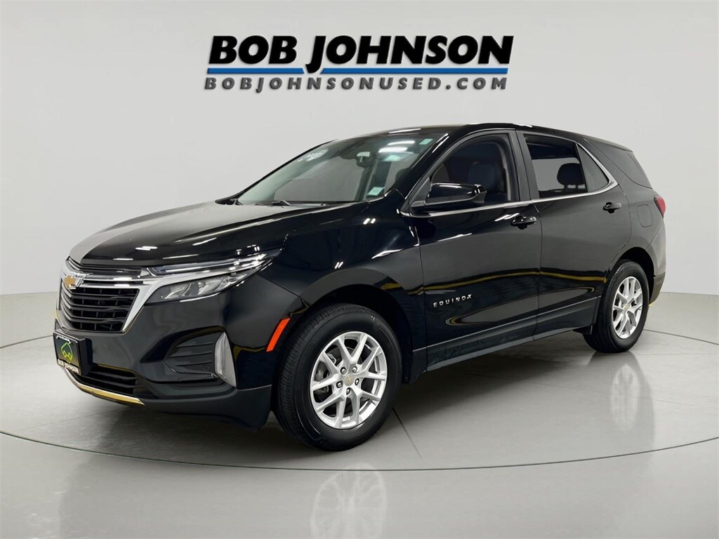2022 Chevrolet Equinox LT photo 2