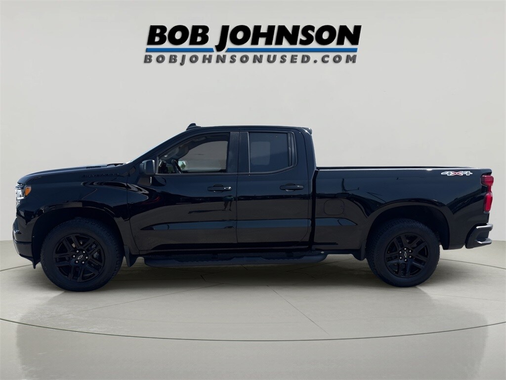 2022 Chevrolet Silverado 1500 RST photo 4