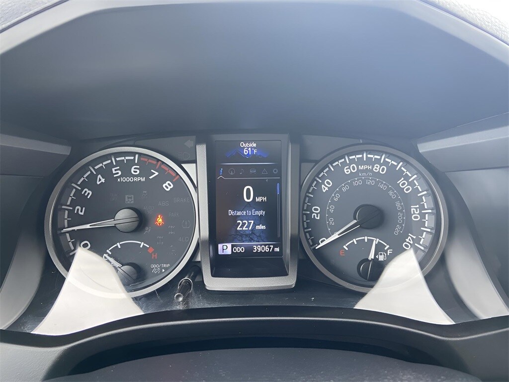 2021 Toyota Tacoma SR V6 photo 4