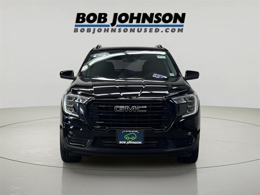 Used 2023 GMC Terrain SLT SUV