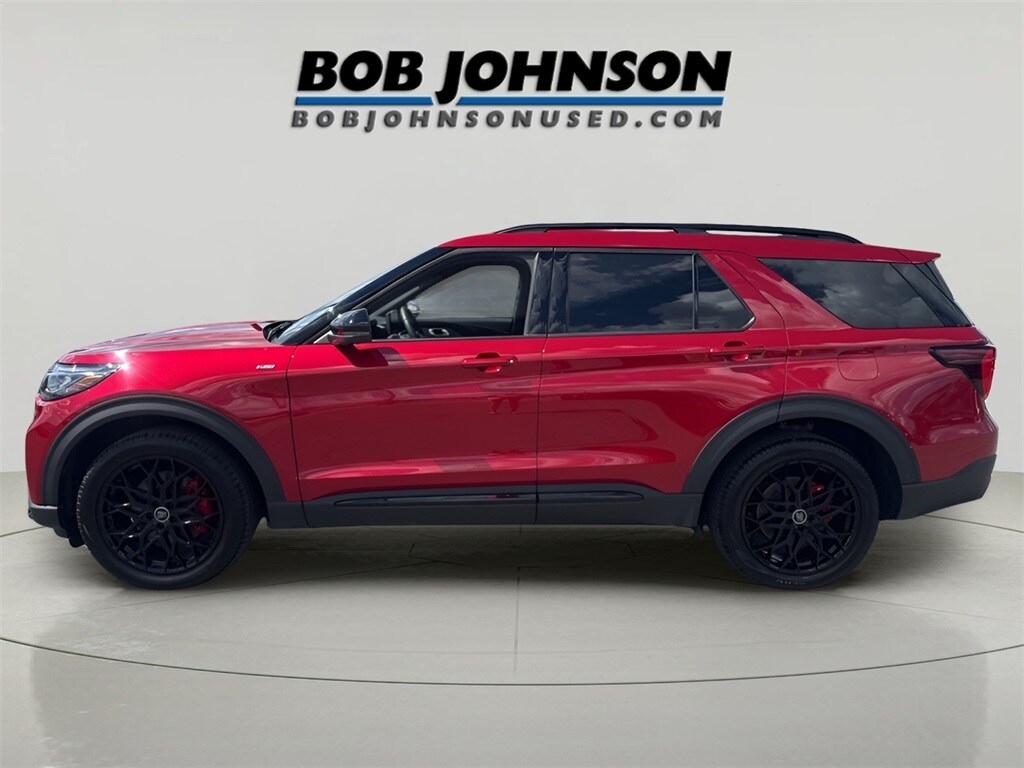 2025 Ford Explorer ST-Line photo 4
