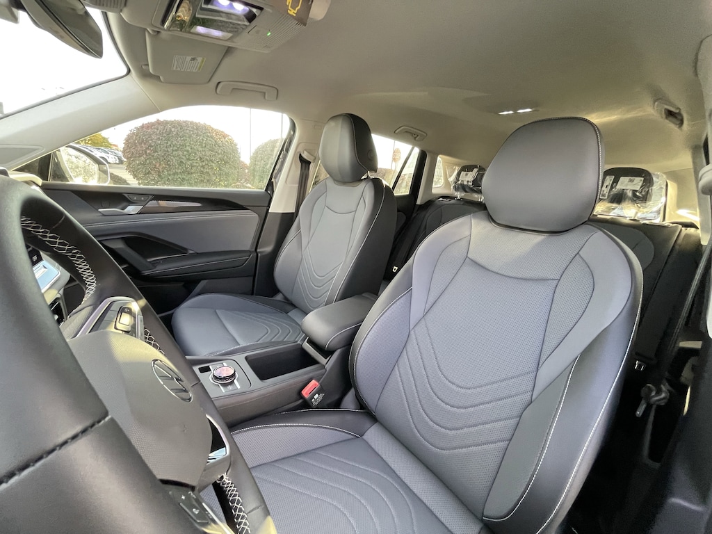 New 2025 Volkswagen Tiguan SE 2.0T SE 4MOTION