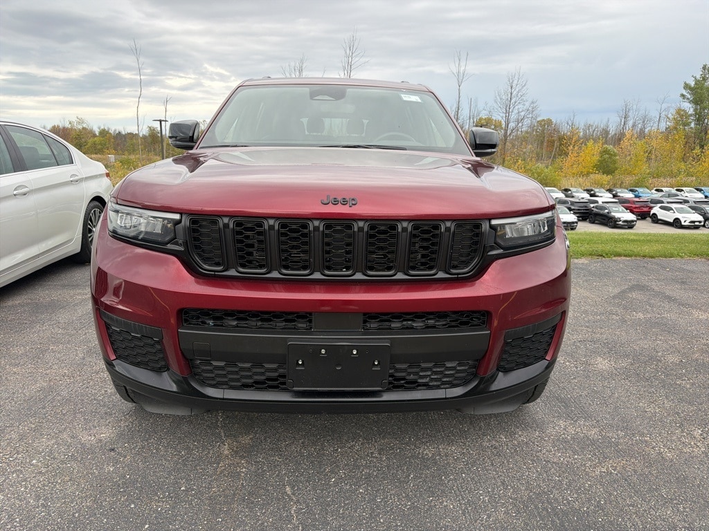 Used 2023 Jeep Grand Cherokee L Altitude SUV