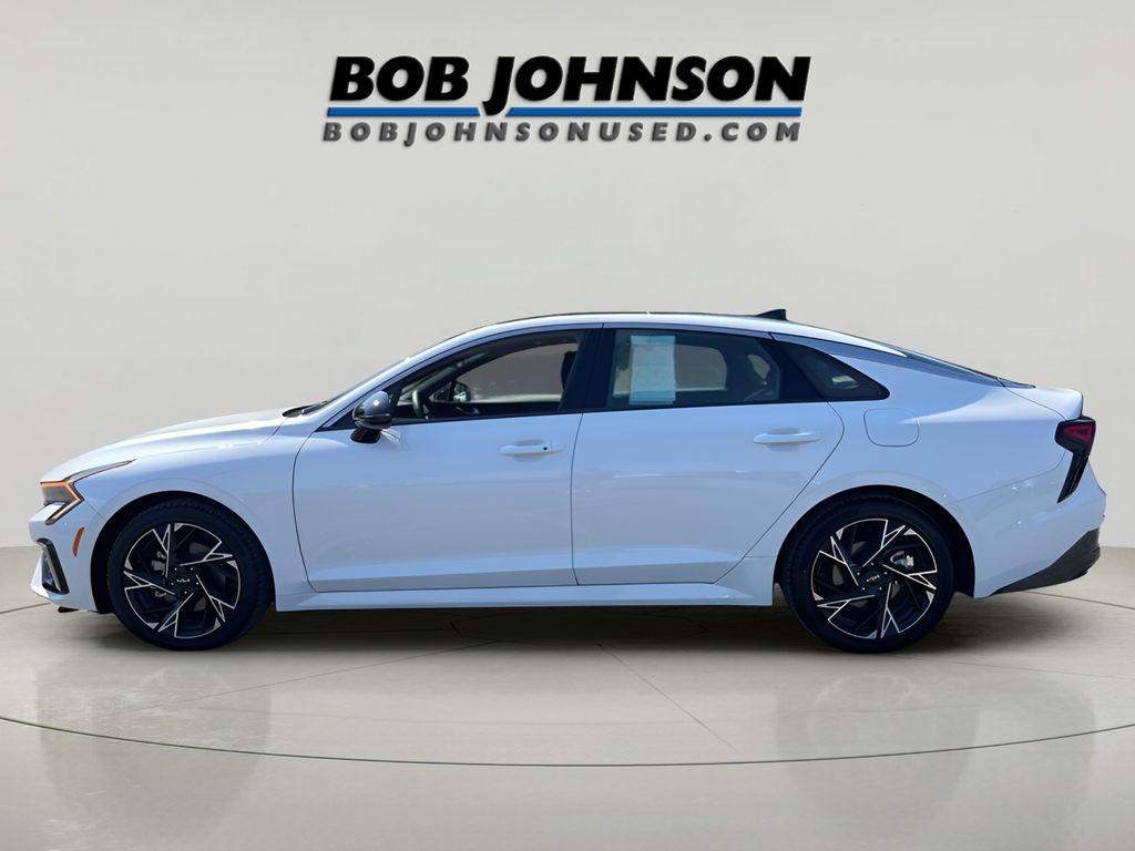 2025 Kia K5 GT-Line photo 4