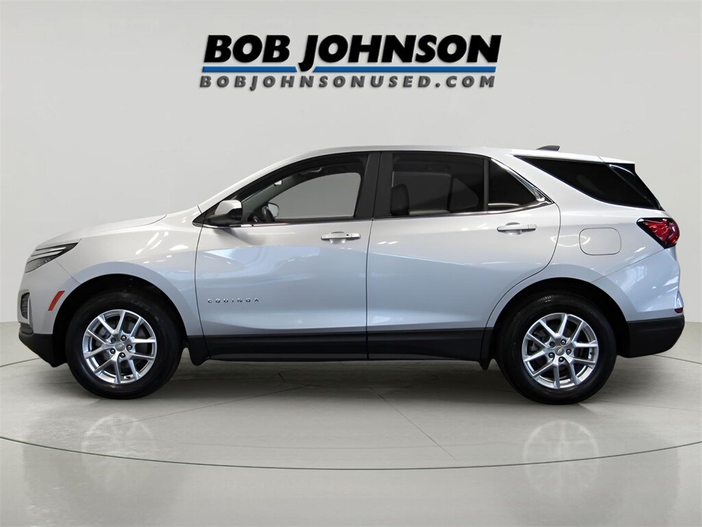 2022 Chevrolet Equinox LT photo 4