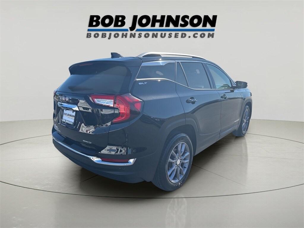 2022 Gmc Terrain SLT photo 3