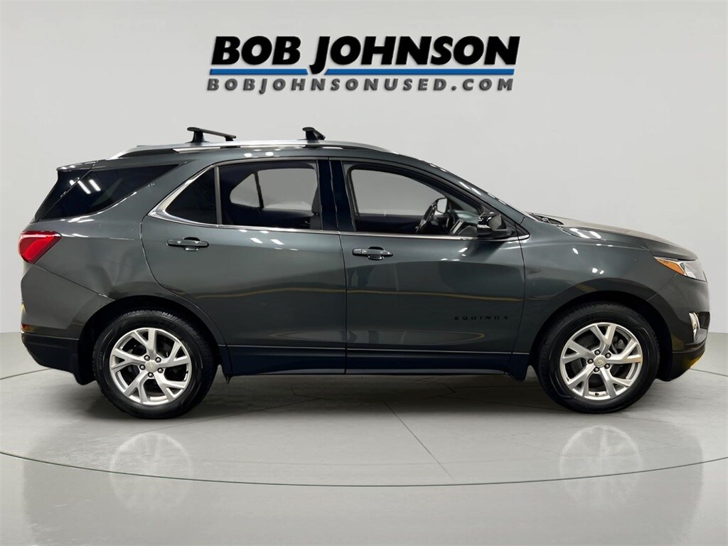 2019 Chevrolet Equinox LT photo 3
