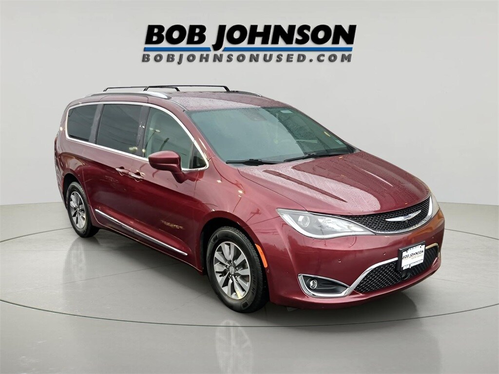 Used 2020 Chrysler Pacifica Touring L Plus Minivan/Van