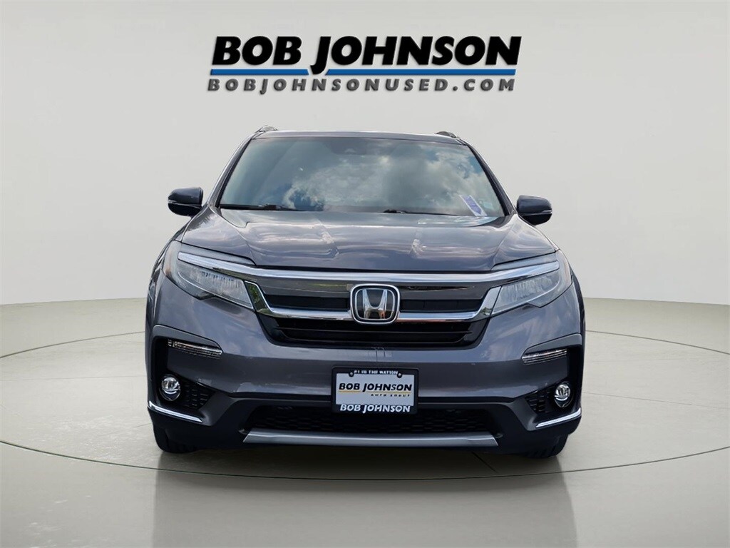 2021 Honda Pilot Touring photo 2