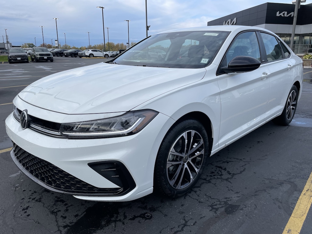 New 2025 Volkswagen Jetta Sport Sport Auto