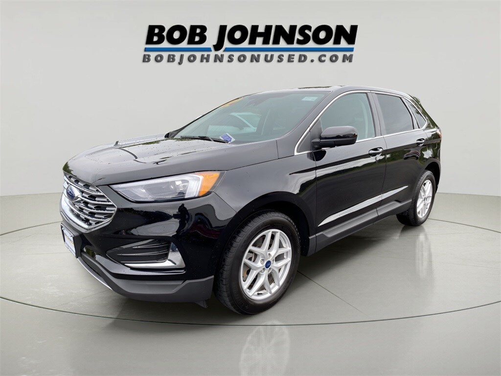 2022 Ford Edge SEL photo 3
