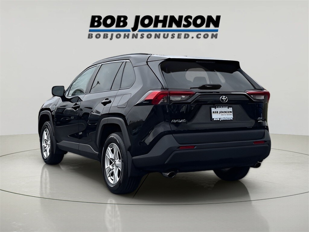 Used 2021 Toyota RAV4 XLE SUV