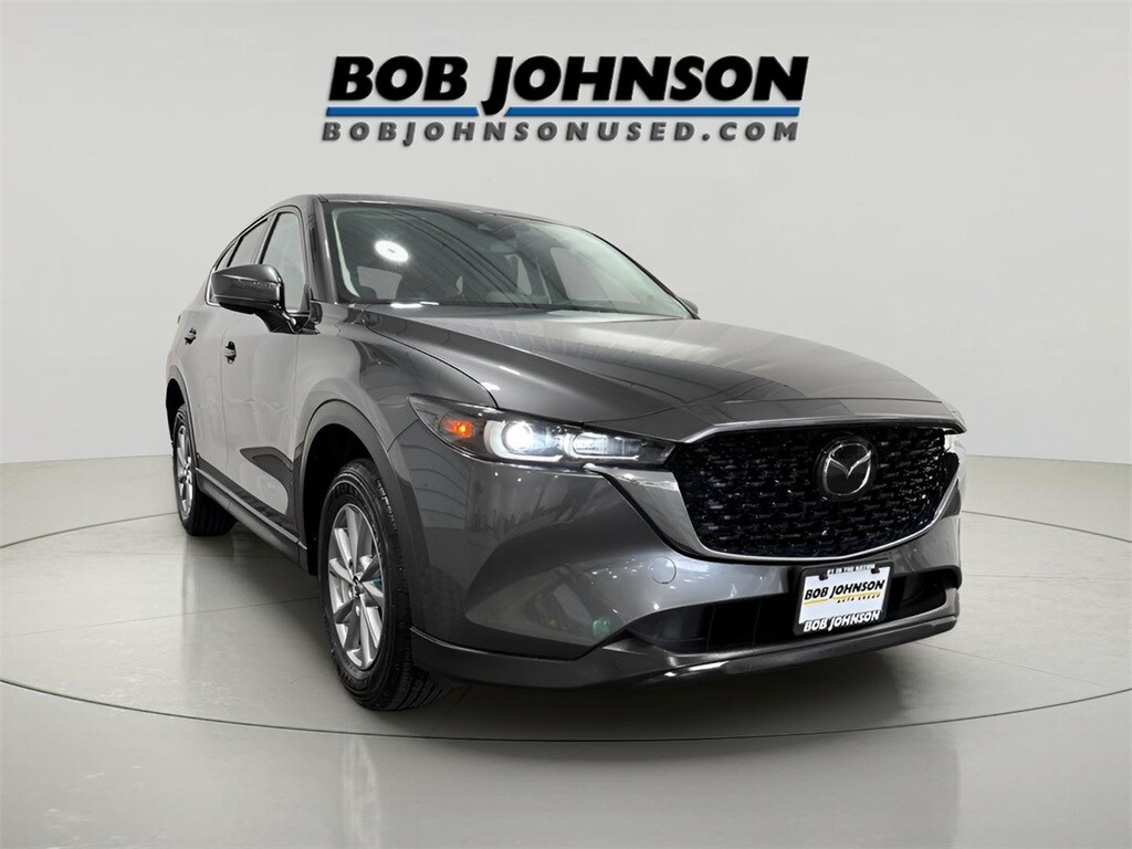 2023 Mazda CX-5 2.5 S Preferred photo 2