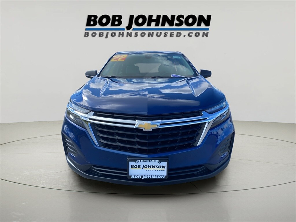 2022 Chevrolet Equinox LS photo 2