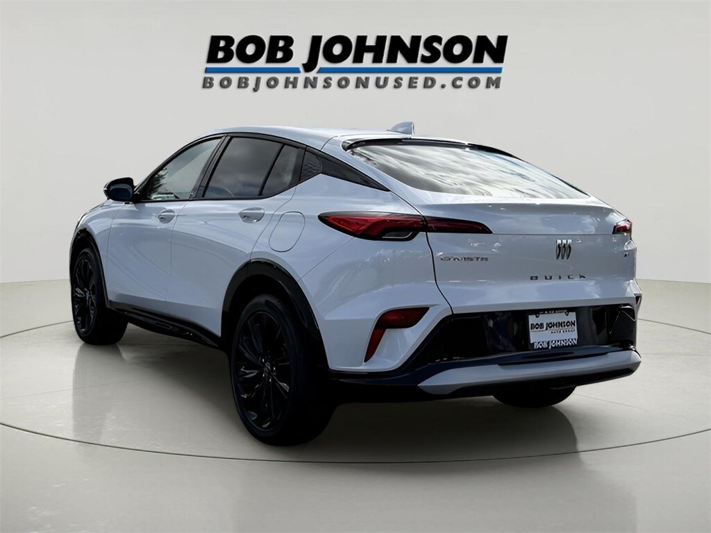 2024 Buick Envista ST photo 4