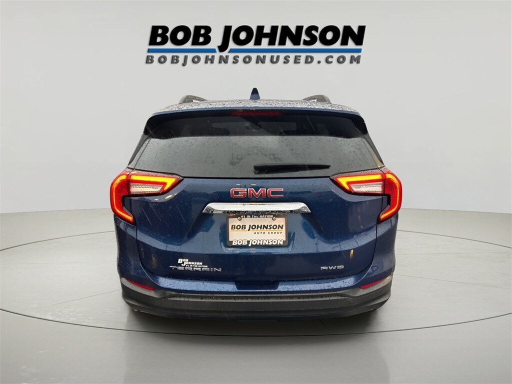 Used 2022 GMC Terrain SLE SUV