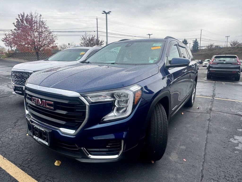 2022 Gmc Terrain SLE photo 3