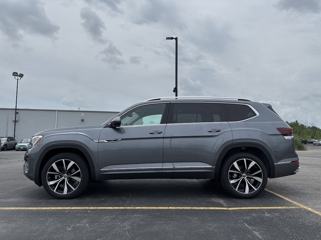 New 2025 Volkswagen Atlas 2.0T SEL Premium R-Line 2.0T SEL Premium R-Line 4MOTION