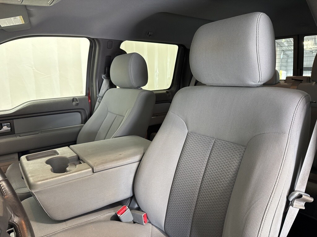 2014 Ford F-150 XLT photo 4