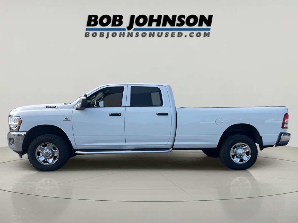 2023 Ram 3500 Tradesman photo 4