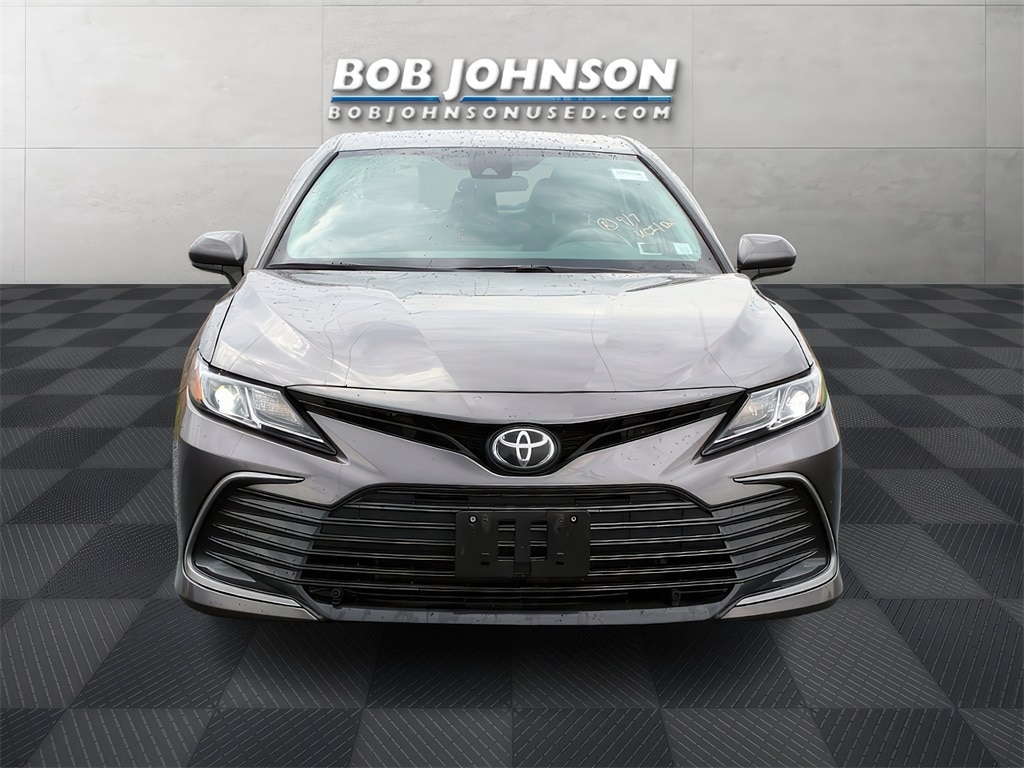 Used 2021 Toyota Camry LE with VIN 4T1C11BK5MU041121 for sale in Rochester, NY