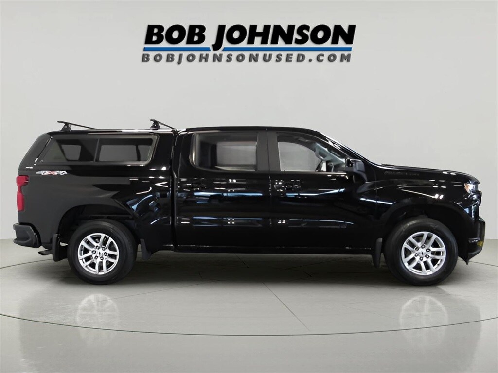 2021 Chevrolet Silverado 1500 RST photo 2