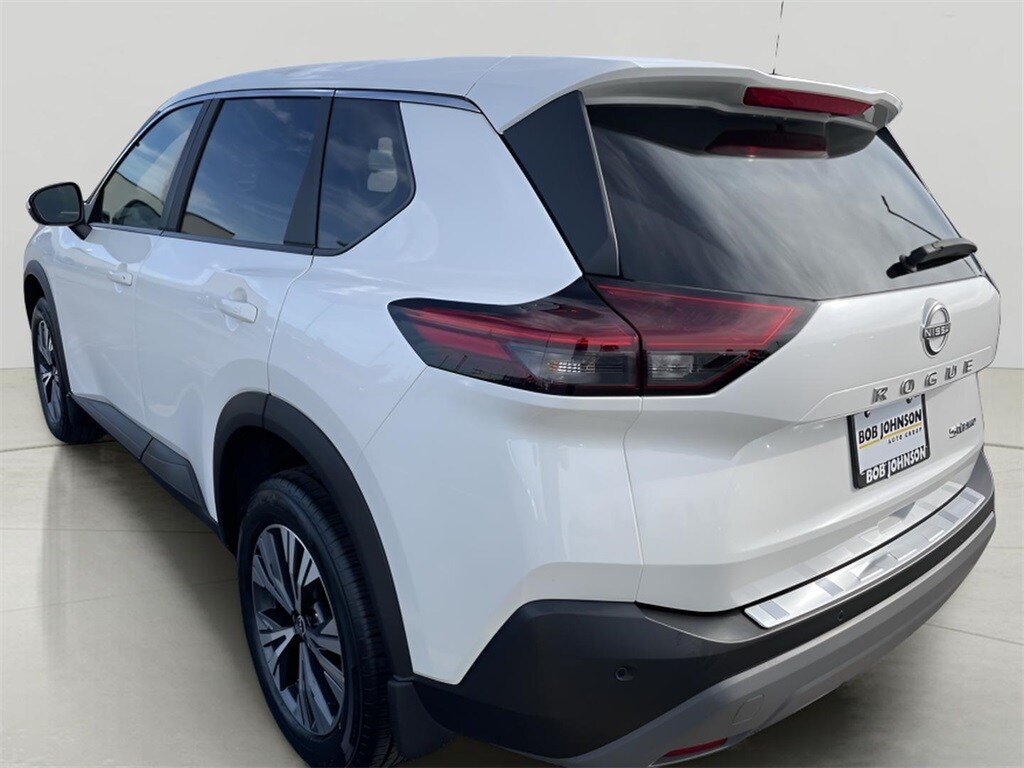 2023 Nissan Rogue SV photo 4